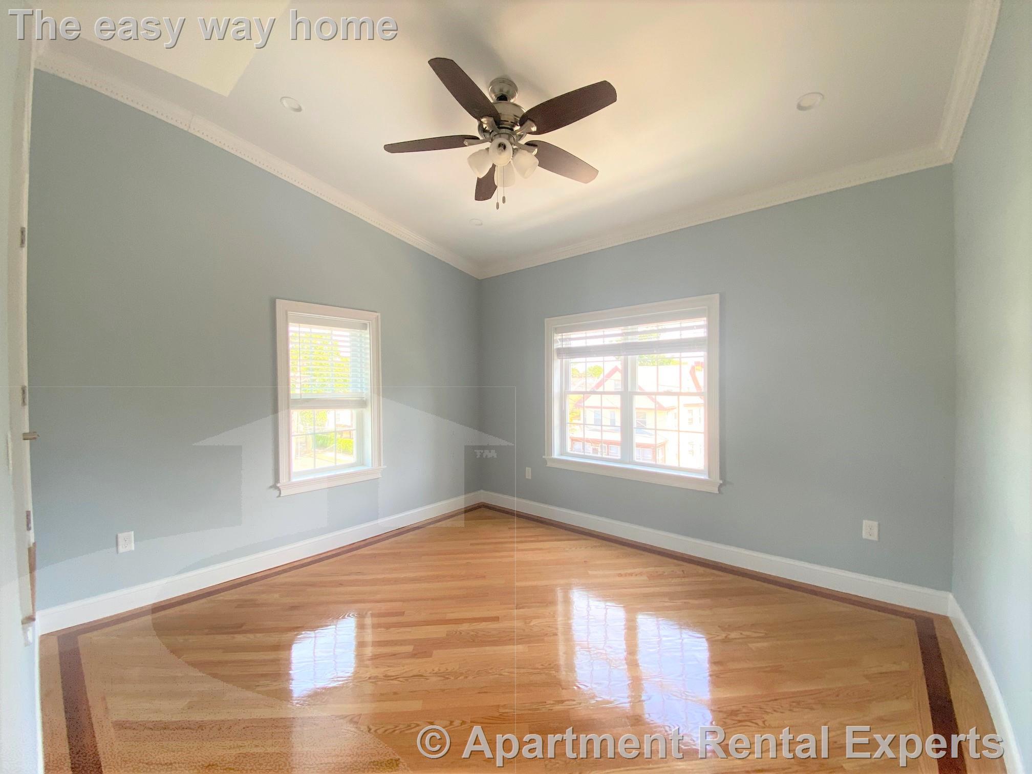 4 bed, 2 bath apartment for rent at 66 Dudley St Unit 3, Salem St. Area — photo 4 of 21