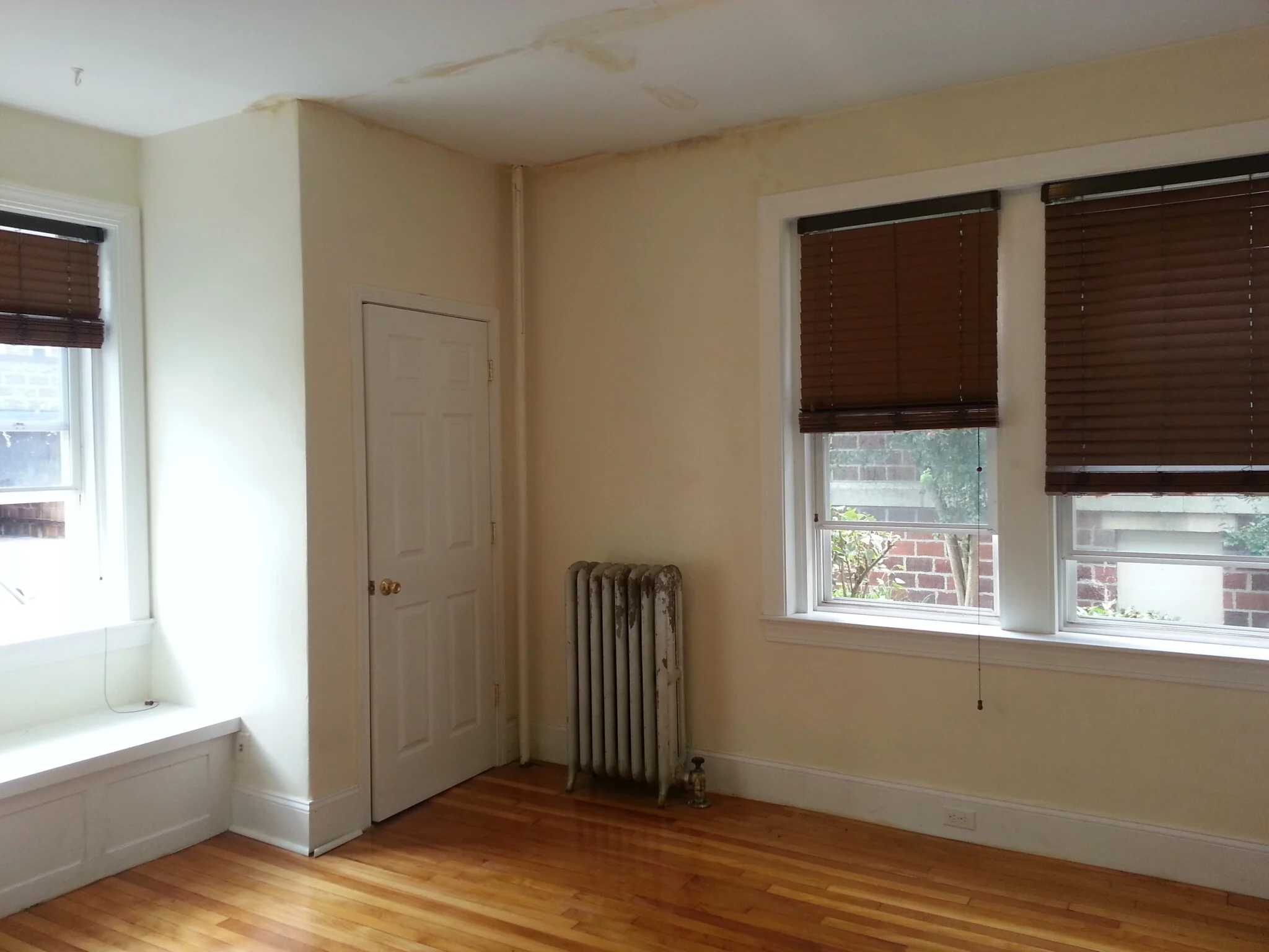 3 bed, 1 bath apartment for rent at 66 Egmont St Unit 2, Coolidge Corner — photo 4 of 9