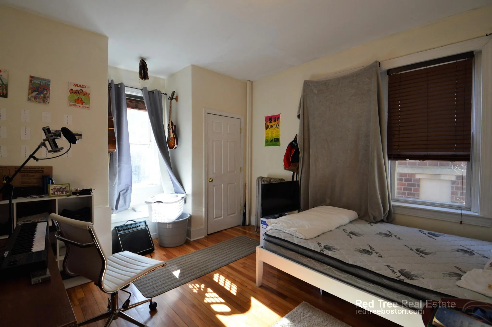 3 bed, 1 bath apartment for rent at 66 Egmont St Unit 2A, North Brookline — photo 15 of 19