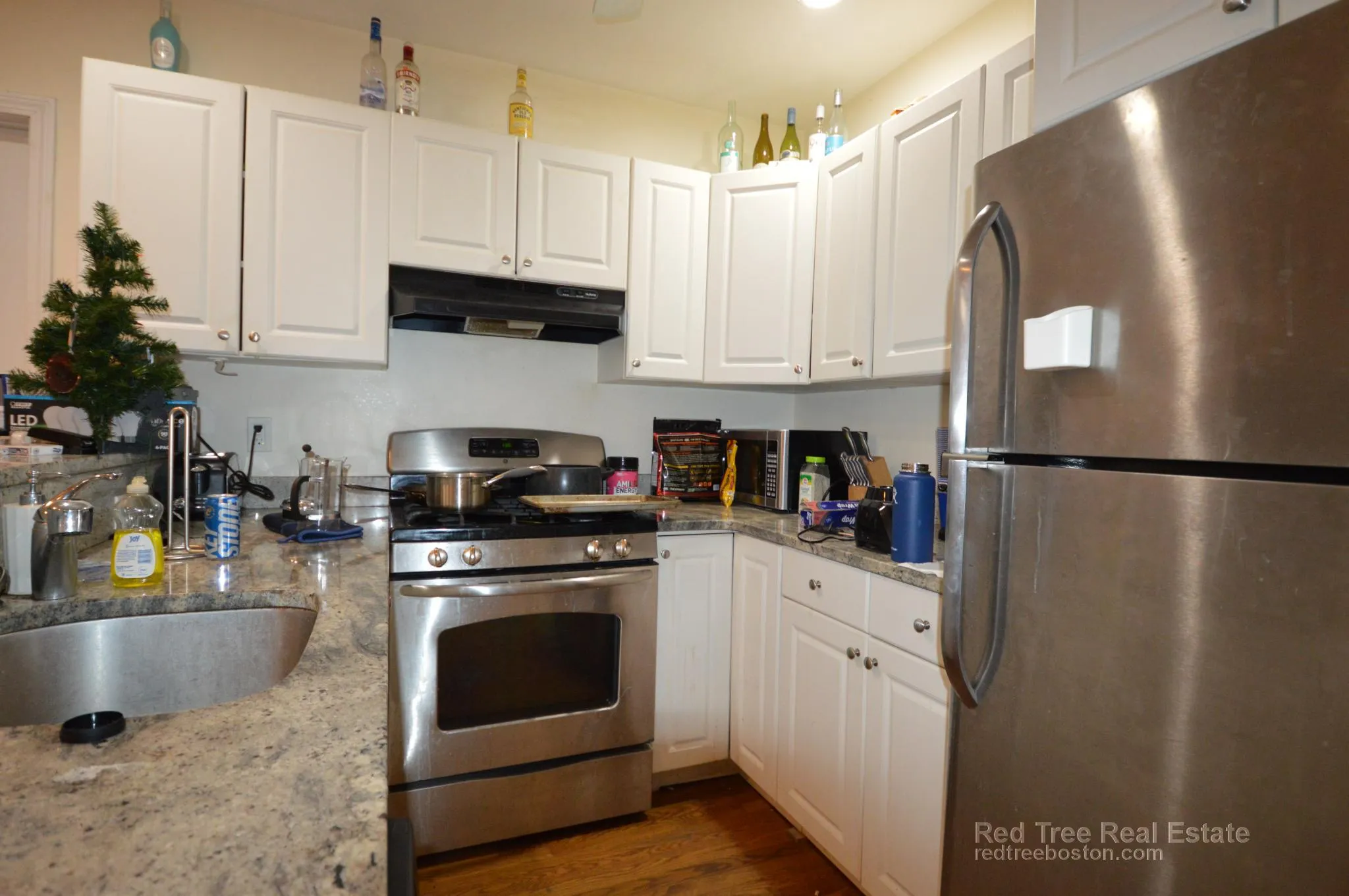 3 bed, 1 bath apartment for rent at 66 Egmont St Unit 2A, North Brookline — photo 10 of 19