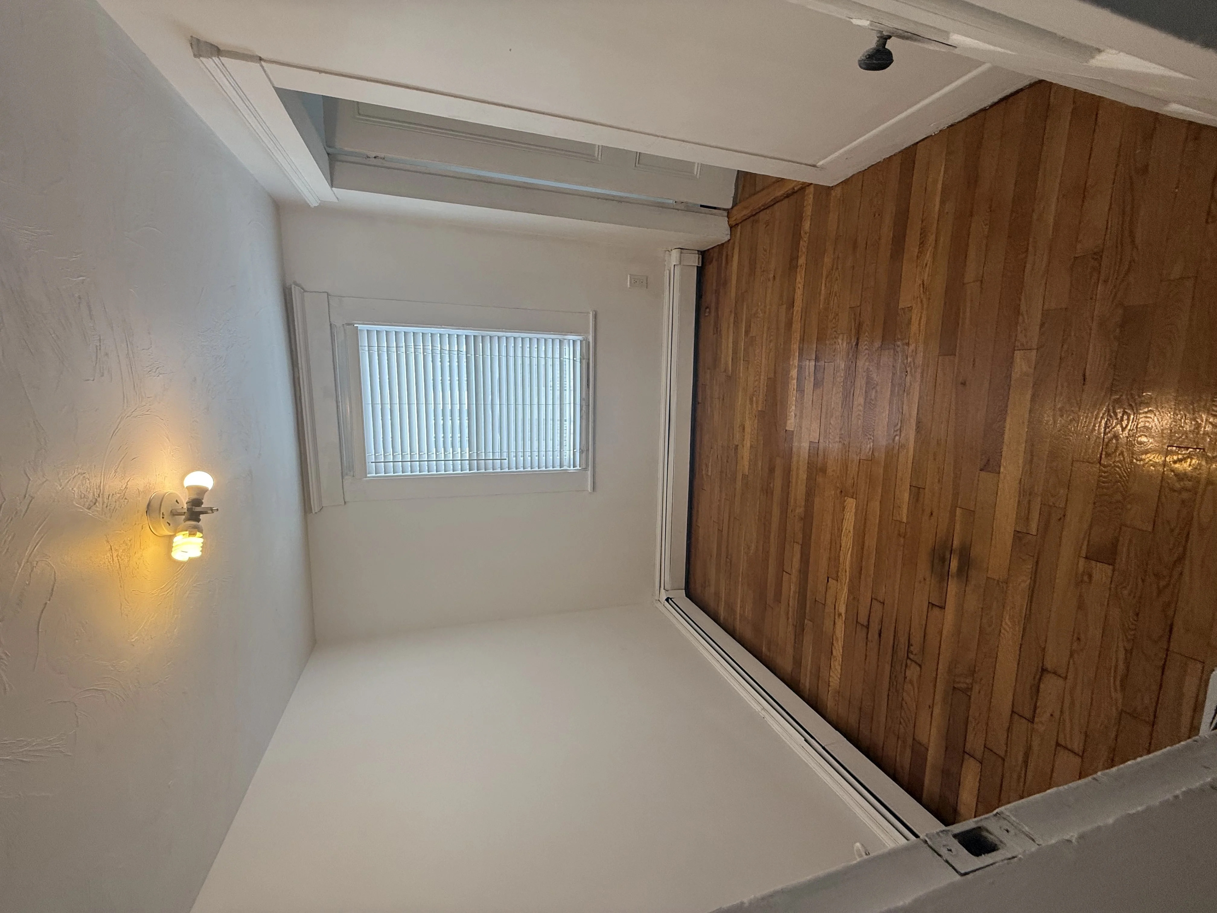 3.5 bed, 1 bath apartment for rent at 66 Elm St Unit 2, The Port — photo 10 of 23