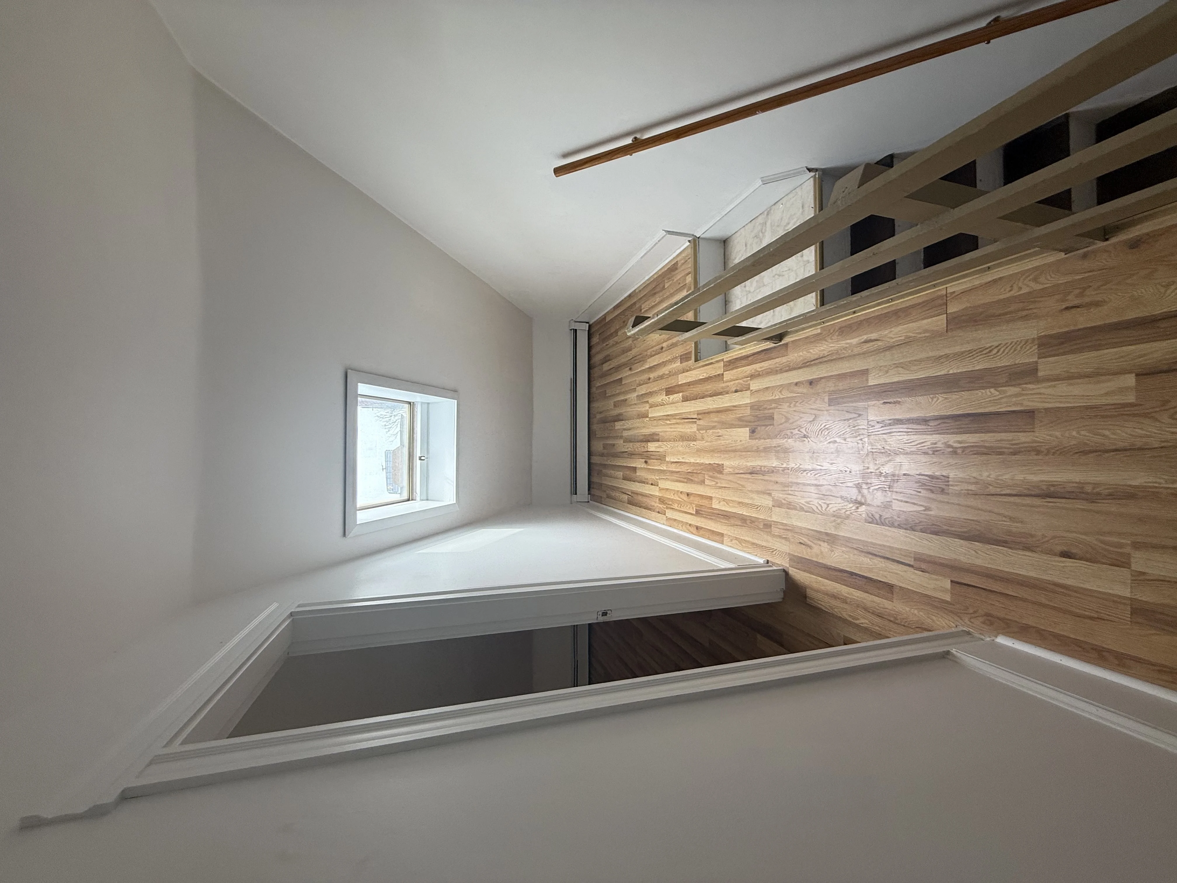 3.5 bed, 1 bath apartment for rent at 66 Elm St Unit 2, The Port — photo 14 of 23