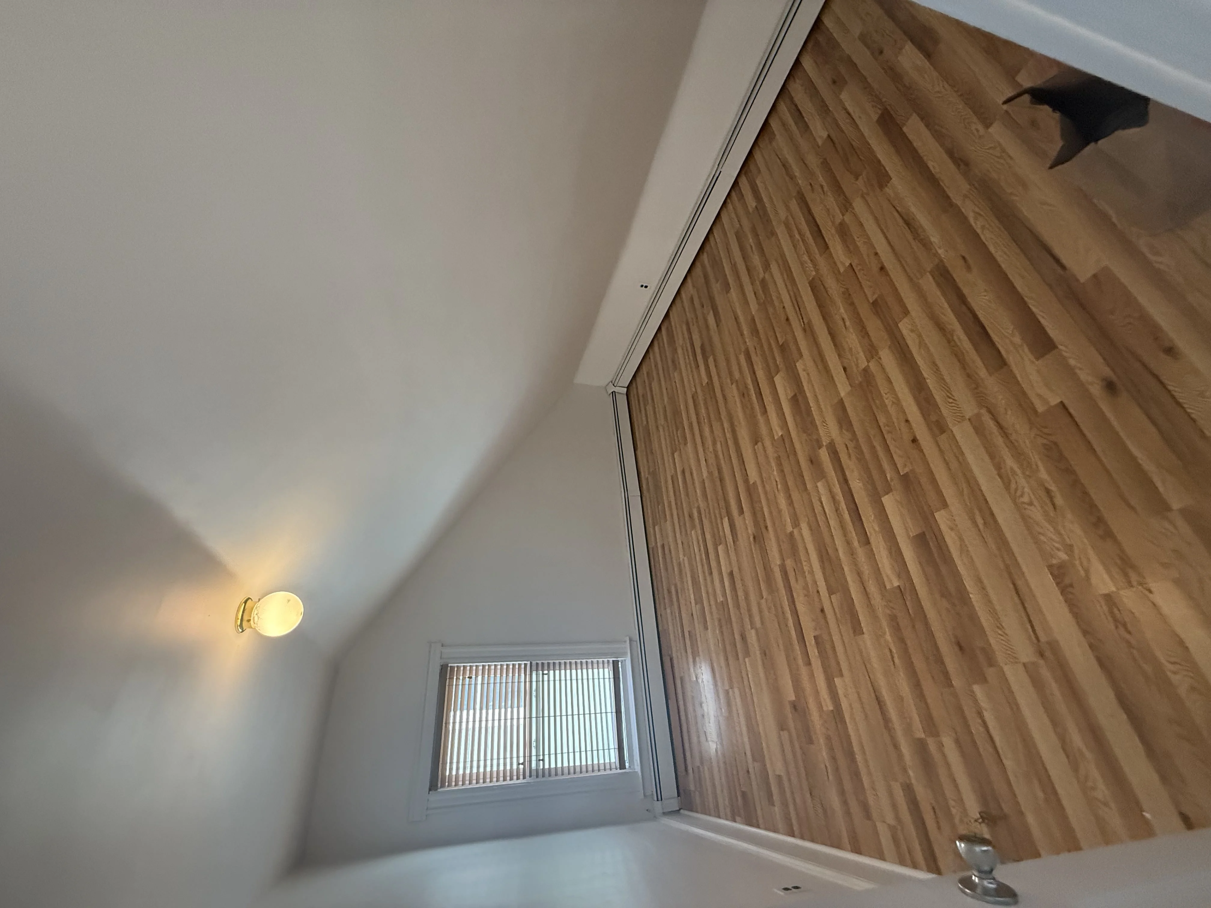 3.5 bed, 1 bath apartment for rent at 66 Elm St Unit 2, The Port — photo 18 of 23