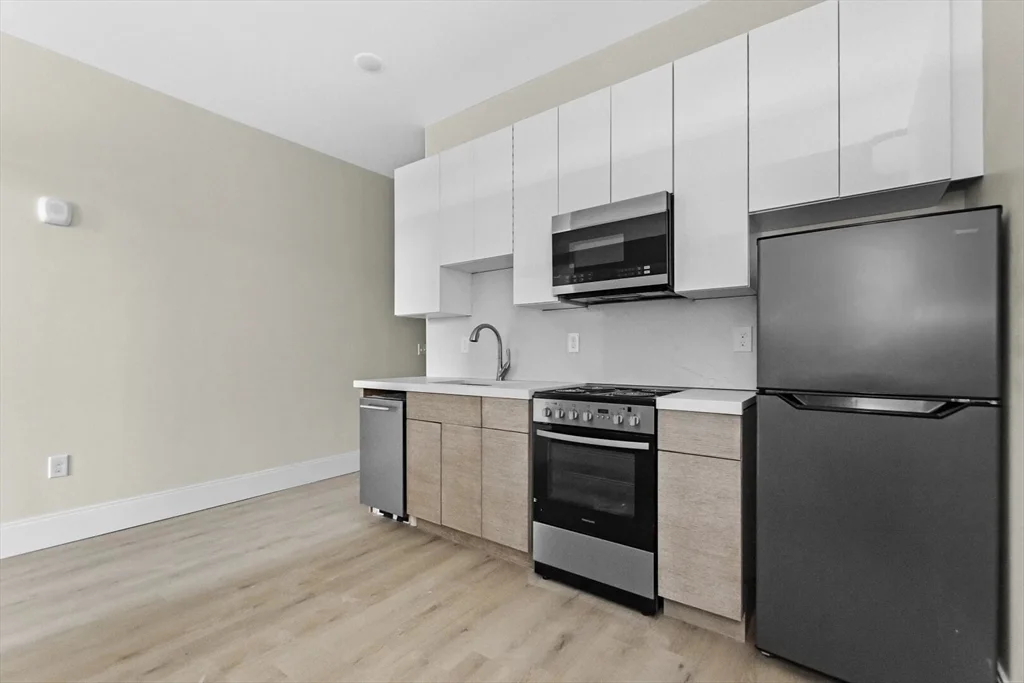 Studio bed, 1 bath apartment for rent at 66 Emerson St Unit 107, Haverhill