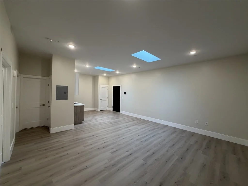 2 bed, 1 bath apartment for rent at 66 Emerson St Unit 303, Haverhill — photo 4 of 7