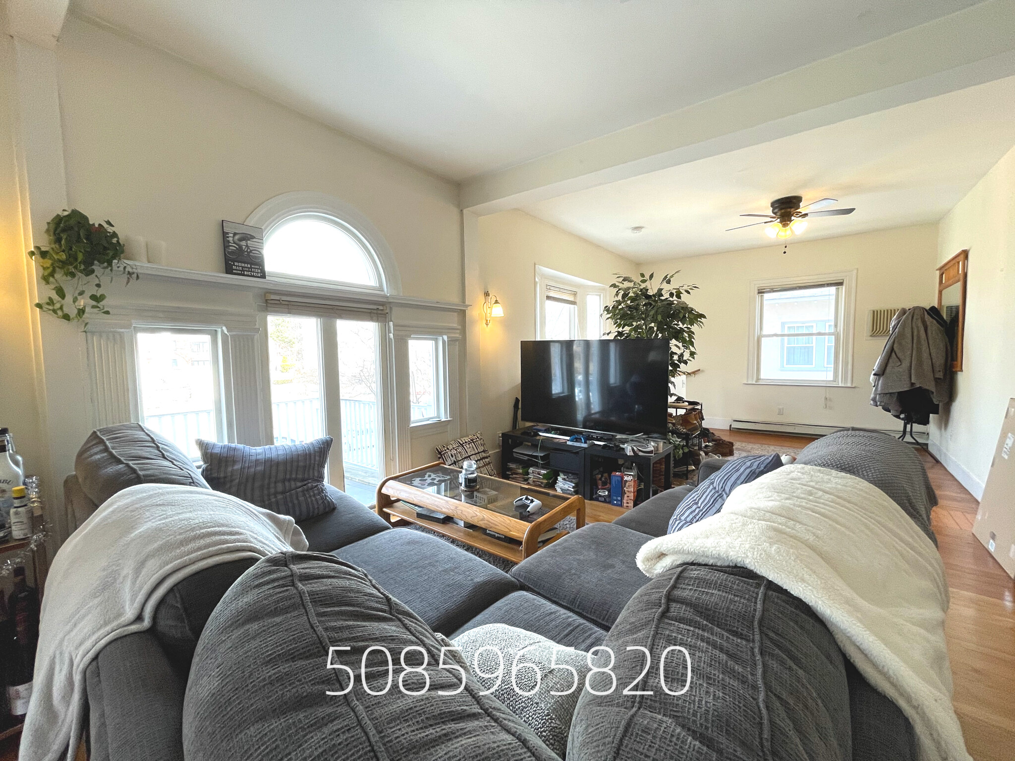 5 bed, 3 bath apartment for rent at 66 Englewood Ave Unit 2, Brighton — photo 5 of 7