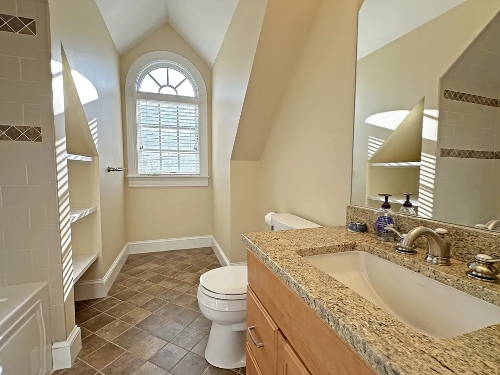 5 bed, 4+ bath apartment for rent at 66 Forest Ave, West Newton — photo 31 of 42