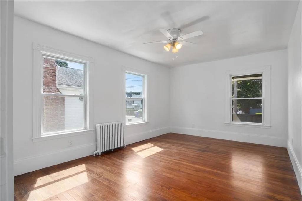 3 bed, 1 bath apartment for rent at 66 Garfield Ave Unit 1, Hyde Park — photo 24 of 32