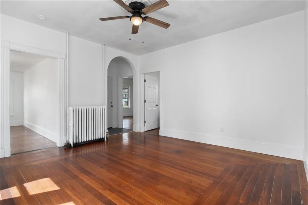 3 bed, 1 bath apartment for rent at 66 Garfield Ave Unit 1, Hyde Park — photo 11 of 32