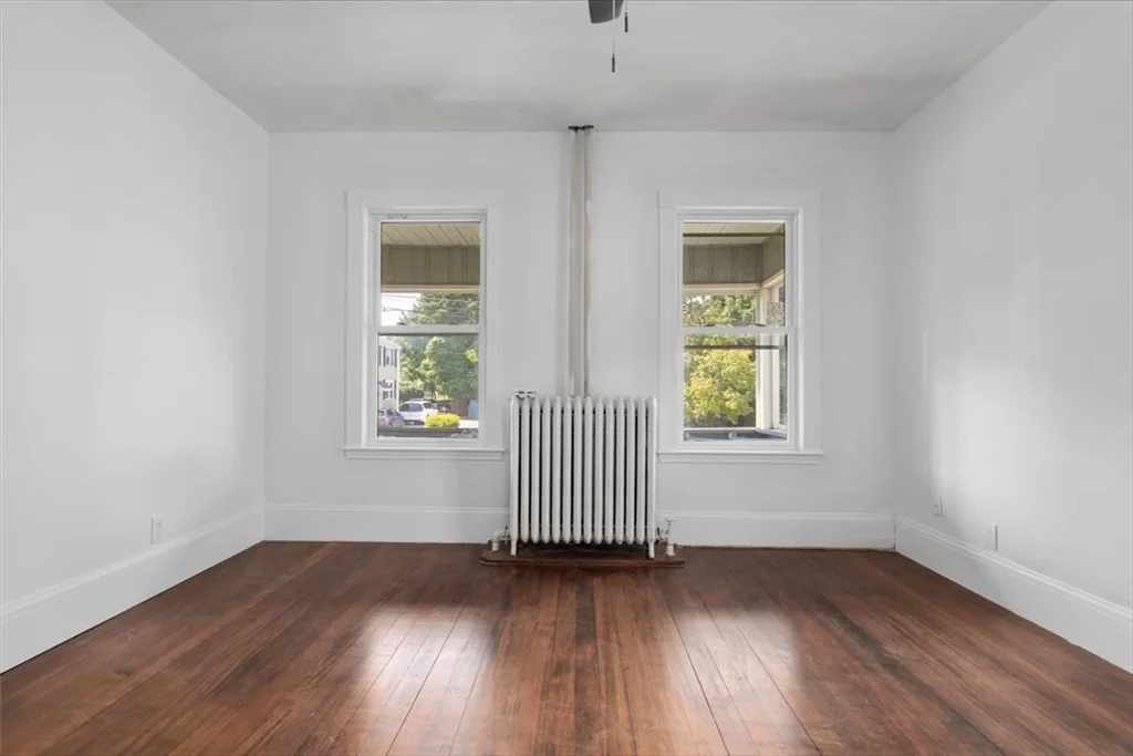 3 bed, 1 bath apartment for rent at 66 Garfield Ave Unit 1, Hyde Park — photo 21 of 32