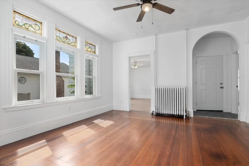 3 bed, 1 bath apartment for rent at 66 Garfield Ave Unit 1, Hyde Park — photo 10 of 32