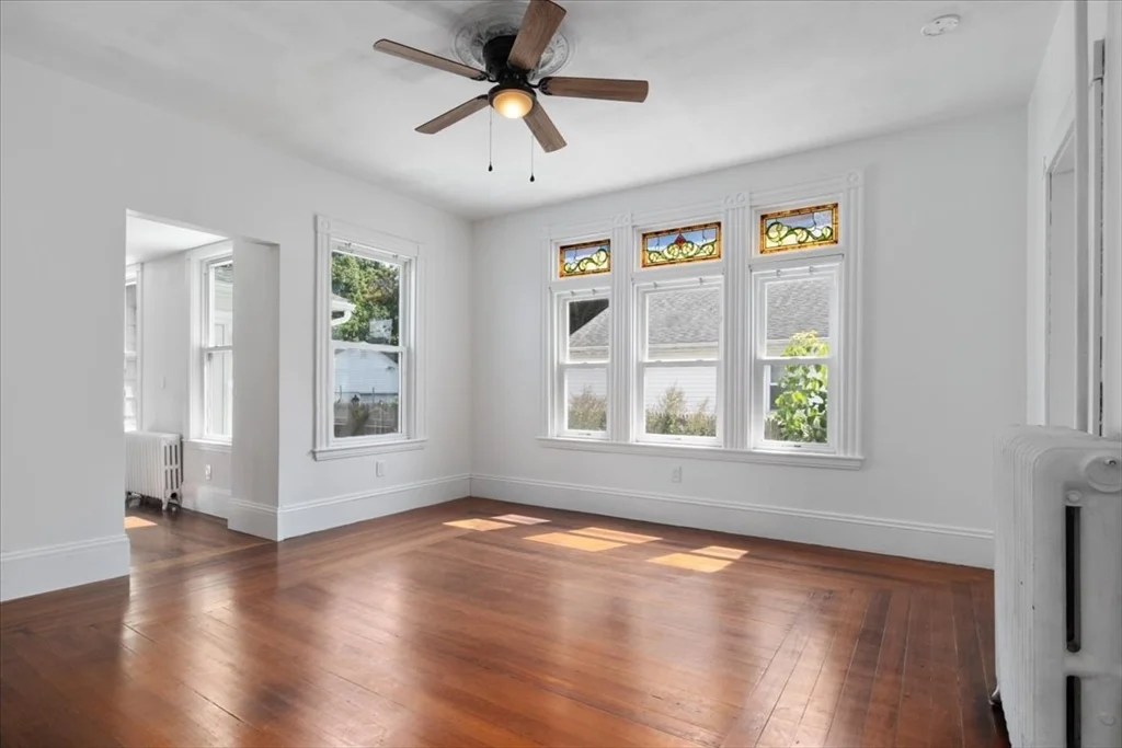 3 bed, 1 bath apartment for rent at 66 Garfield Ave Unit 1, Hyde Park — photo 9 of 32