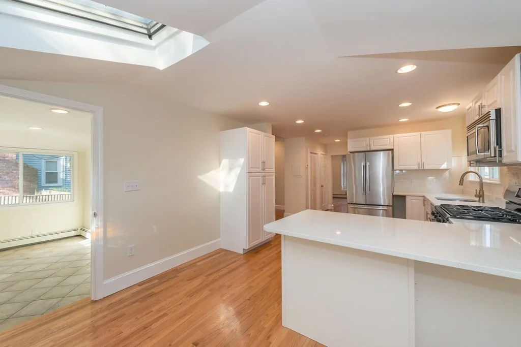 5 bed, 3 bath apartment for rent at 66 Glenellen Rd Unit 1, West Roxbury — photo 3 of 25