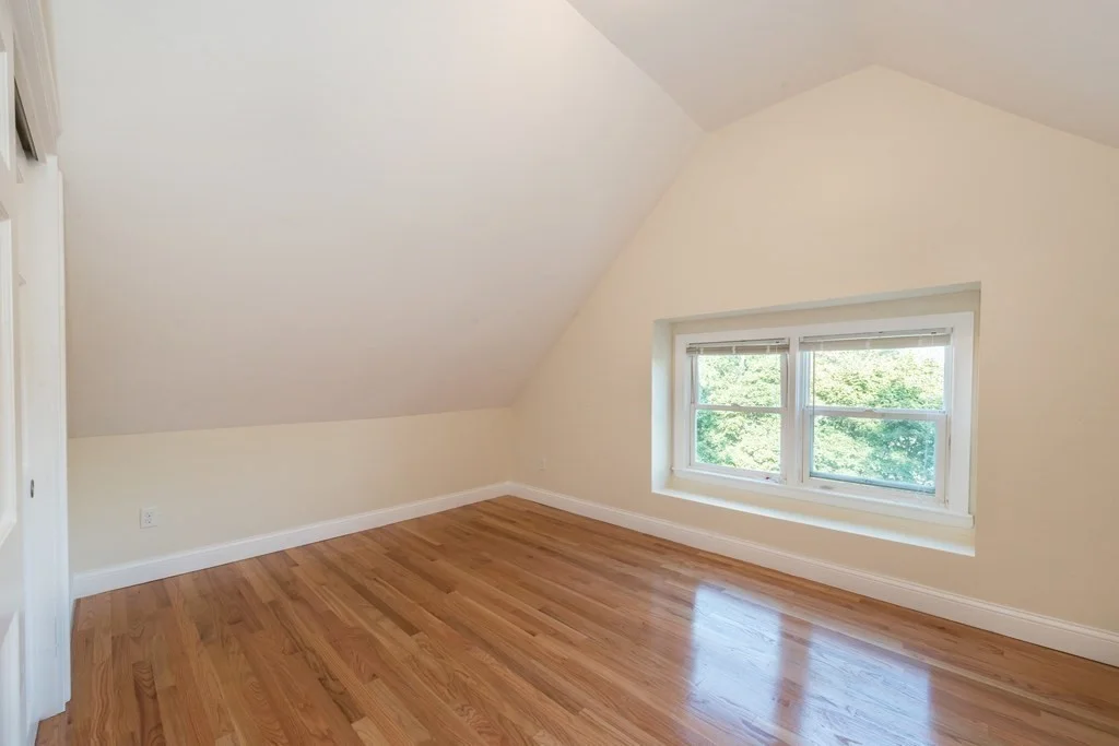 5 bed, 3 bath apartment for rent at 66 Glenellen Rd Unit 1, West Roxbury — photo 18 of 25