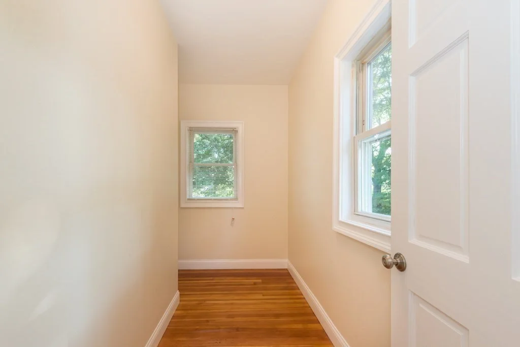 5 bed, 3 bath apartment for rent at 66 Glenellen Rd Unit 1, West Roxbury — photo 16 of 25