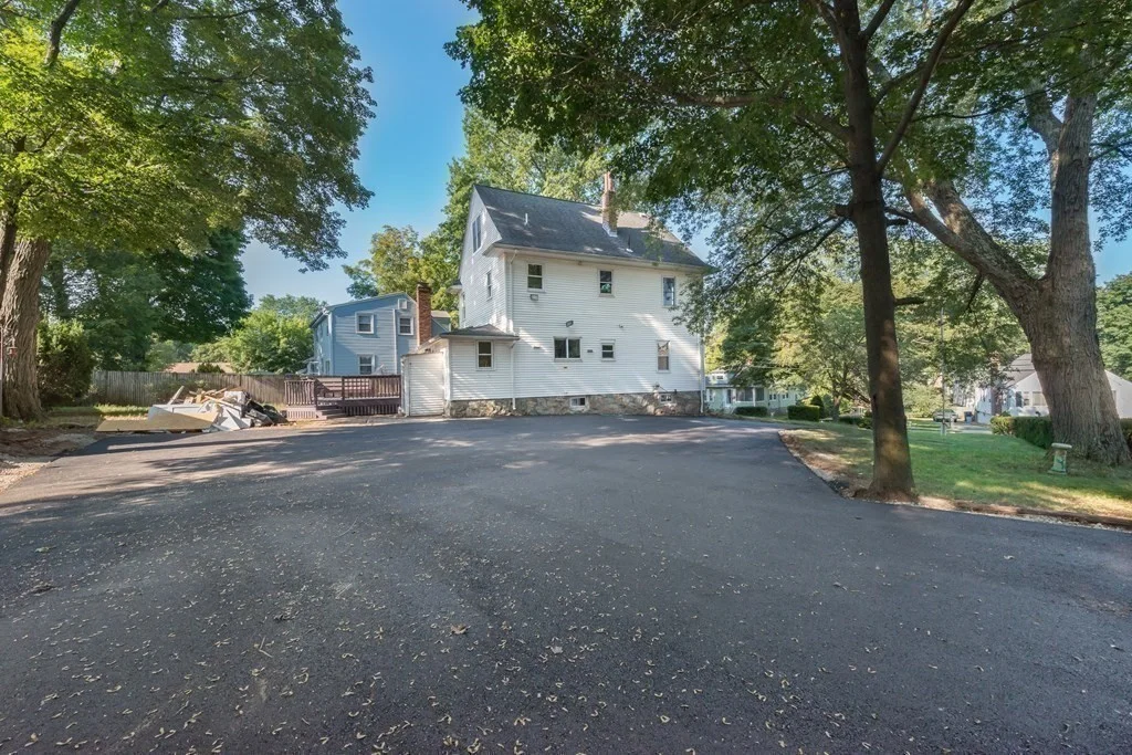 5 bed, 3 bath apartment for rent at 66 Glenellen Rd Unit 1, West Roxbury — photo 25 of 25