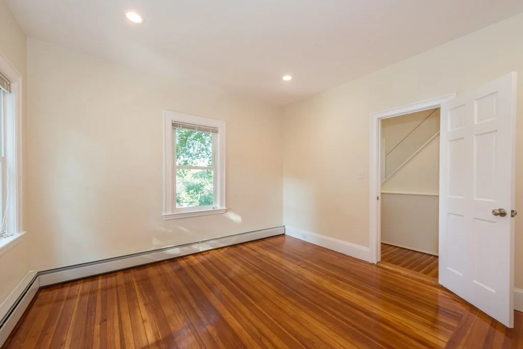 5 bed, 3 bath apartment for rent at 66 Glenellen Rd Unit 1, West Roxbury — photo 14 of 25