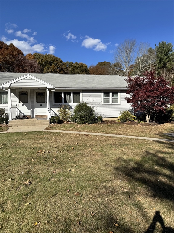 3 bed, 1 bath apartment for rent at 66 Green Unit 66, Foxboro — photo 3 of 23