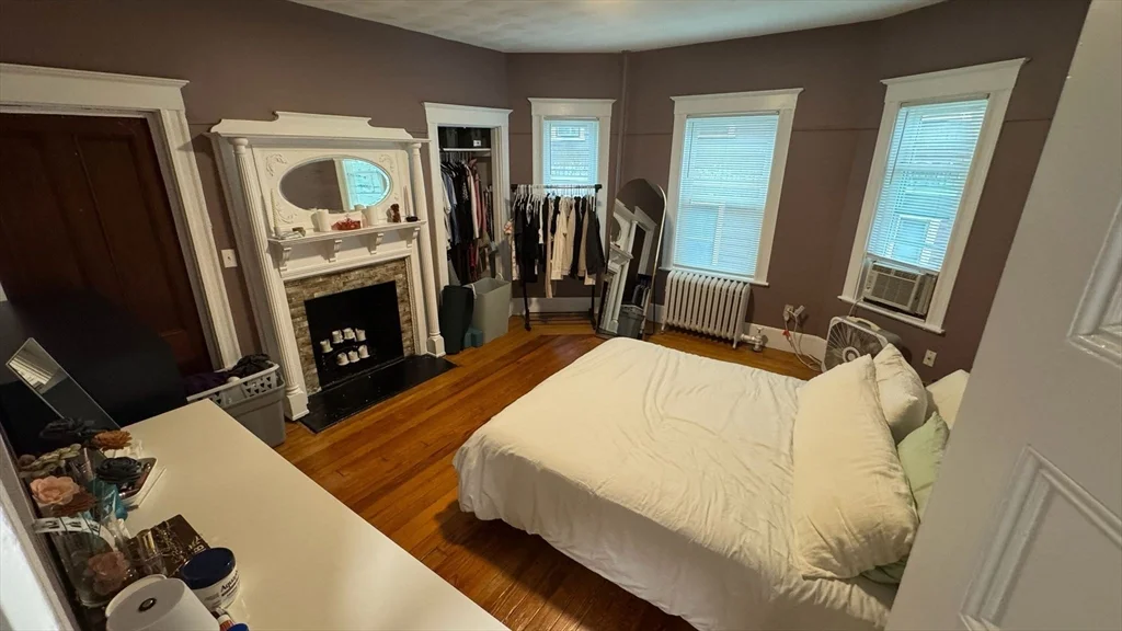 3 bed, 1 bath apartment for rent at 66 Hall Ave Unit 2, Powder House Square — photo 9 of 22