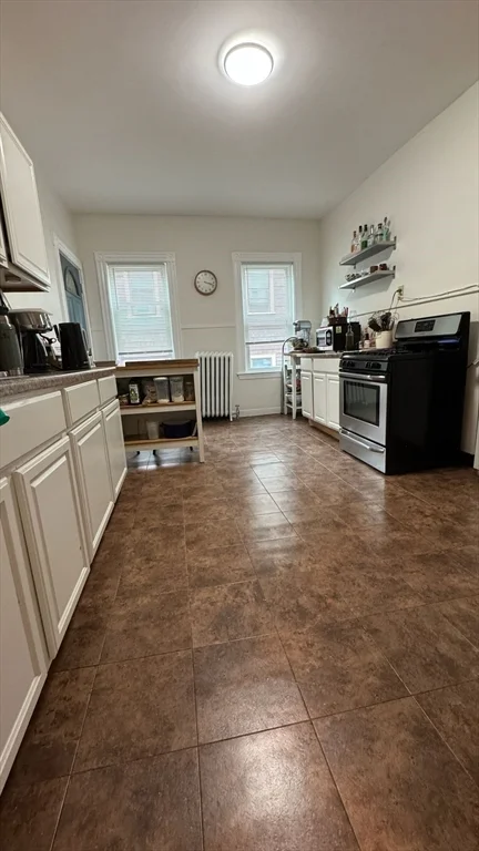 3 bed, 1 bath apartment for rent at 66 Hall Ave Unit 2, Powder House Square — photo 19 of 22