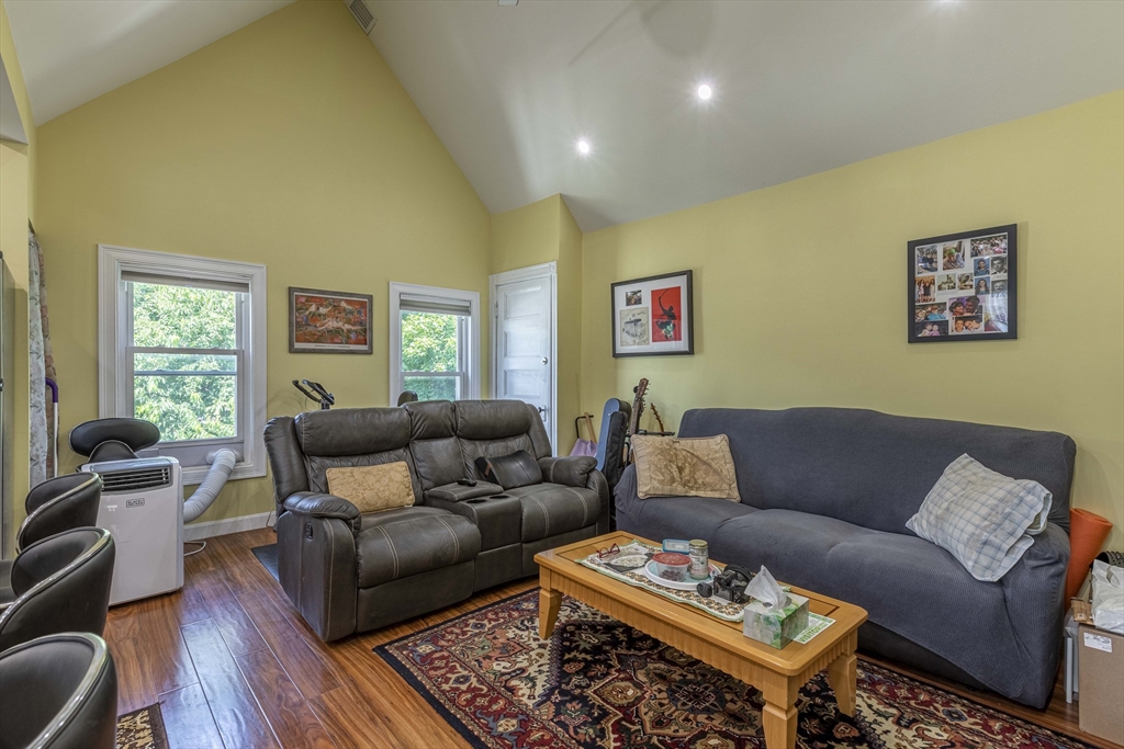 2 bed, 1 bath apartment for rent at 66 Hall Ave Unit 3, Somerville — photo 4 of 27