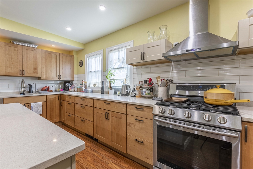 2 bed, 1 bath apartment for rent at 66 Hall Ave Unit 3, Somerville — photo 11 of 27