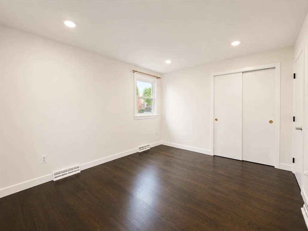 4 bed, 2 bath apartment for rent at 66 Harrison Ave, Woburn — photo 15 of 36