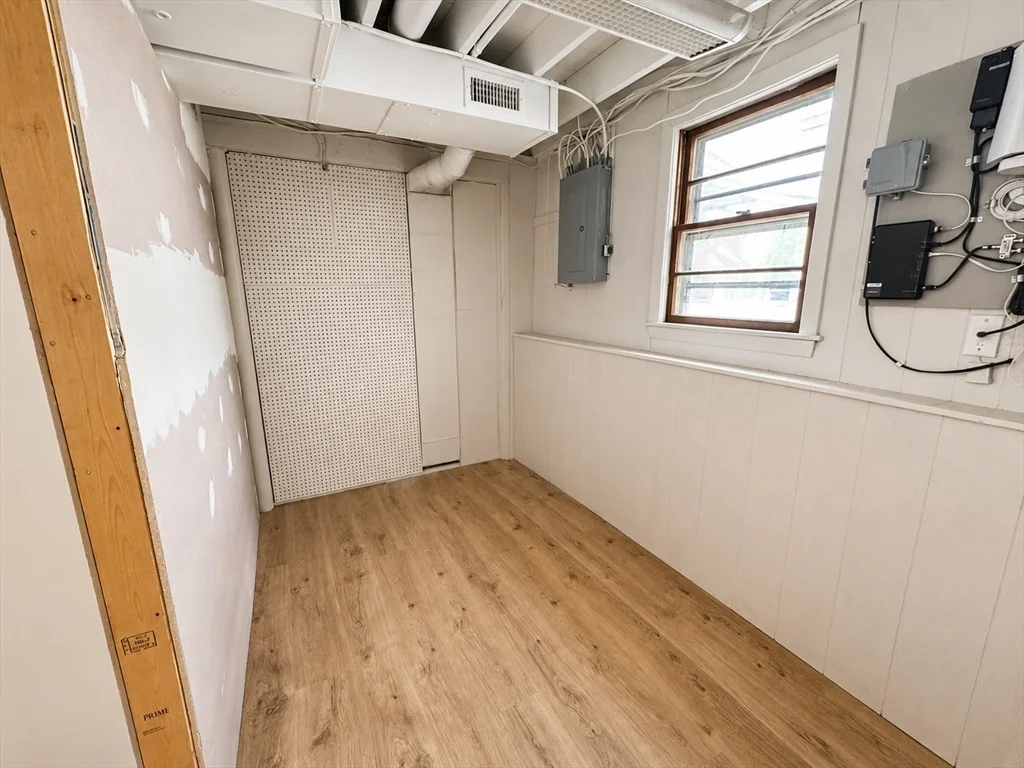 4 bed, 2 bath apartment for rent at 66 Harrison Ave, Woburn — photo 29 of 36