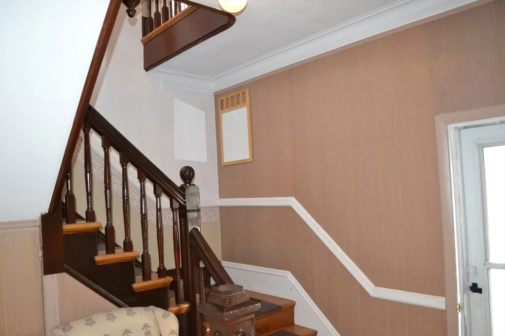 1 bed, 1 bath apartment for rent at 66 Hoyle St Unit 1, Norwood — photo 4 of 17