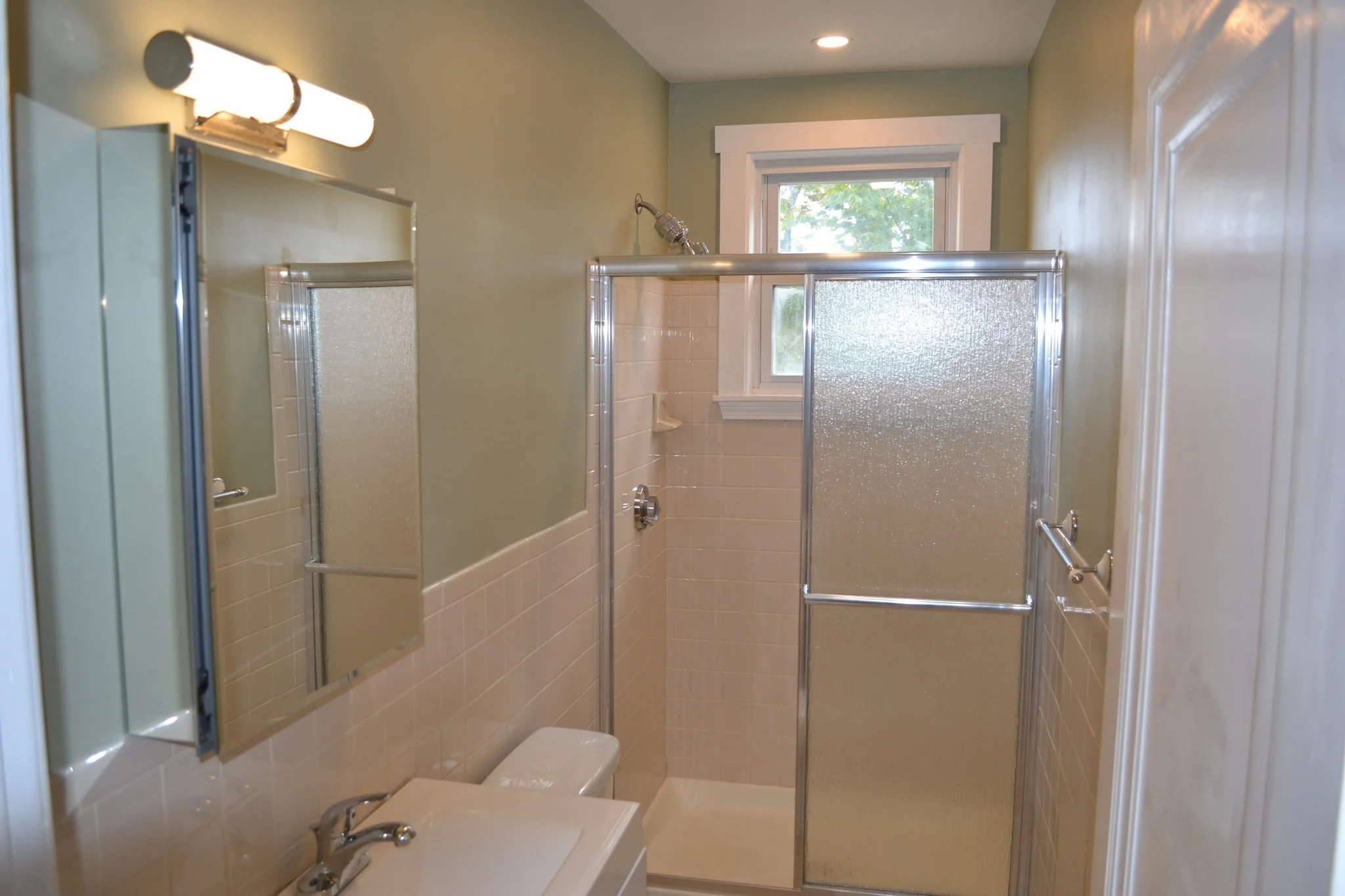 1 bed, 1 bath apartment for rent at 66 Hoyle St Unit 4, Norwood — photo 10 of 15