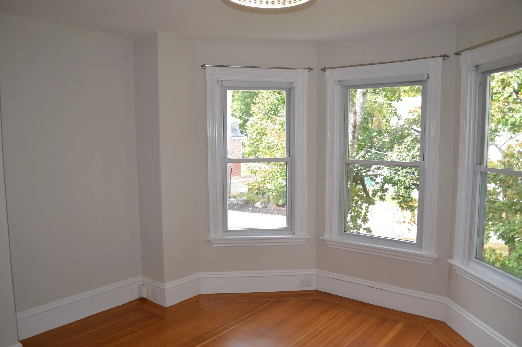 1 bed, 1 bath apartment for rent at 66 Hoyle St Unit 4, Norwood — photo 6 of 15