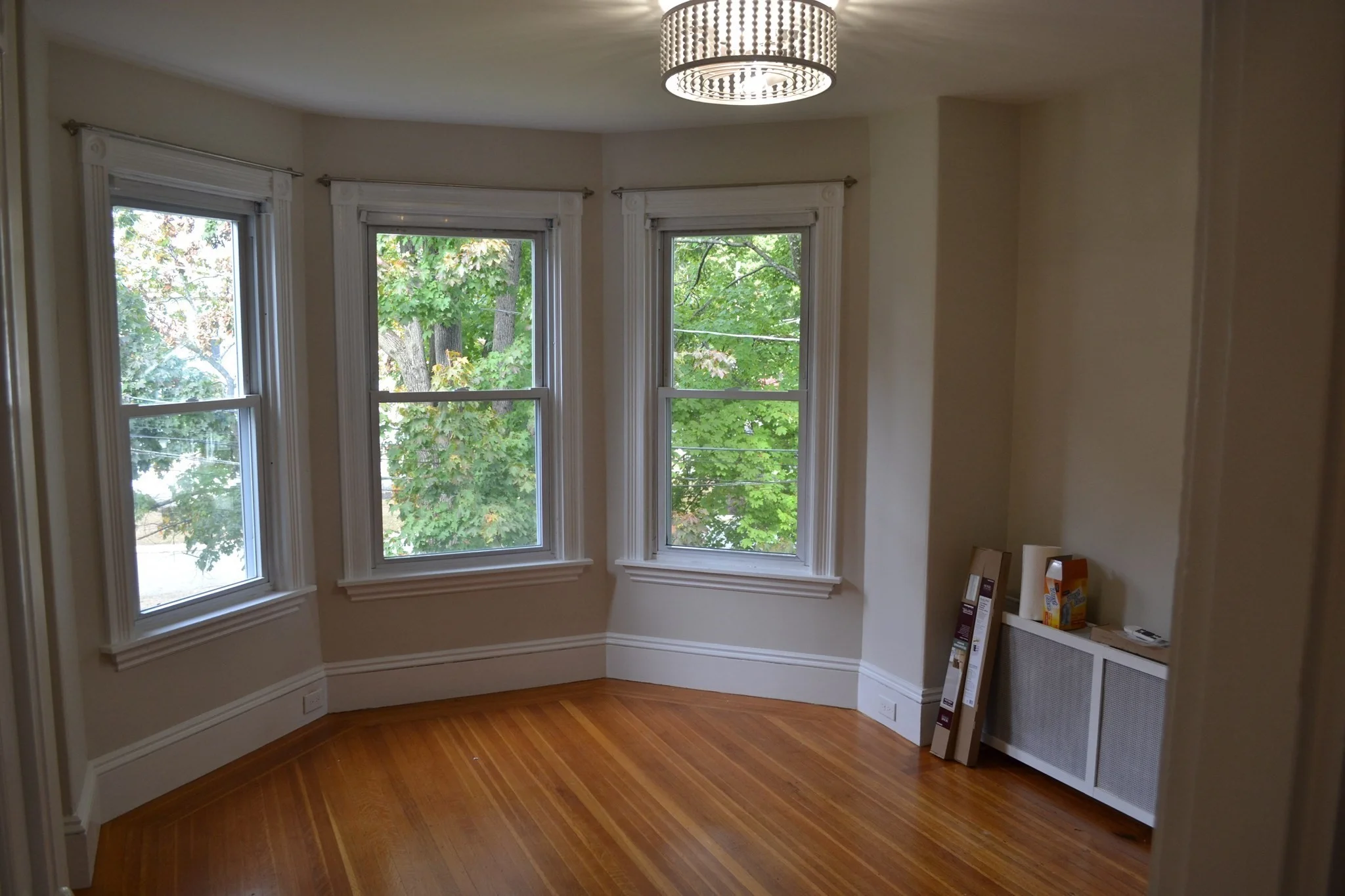 1 bed, 1 bath apartment for rent at 66 Hoyle St Unit 4, Norwood — photo 4 of 15