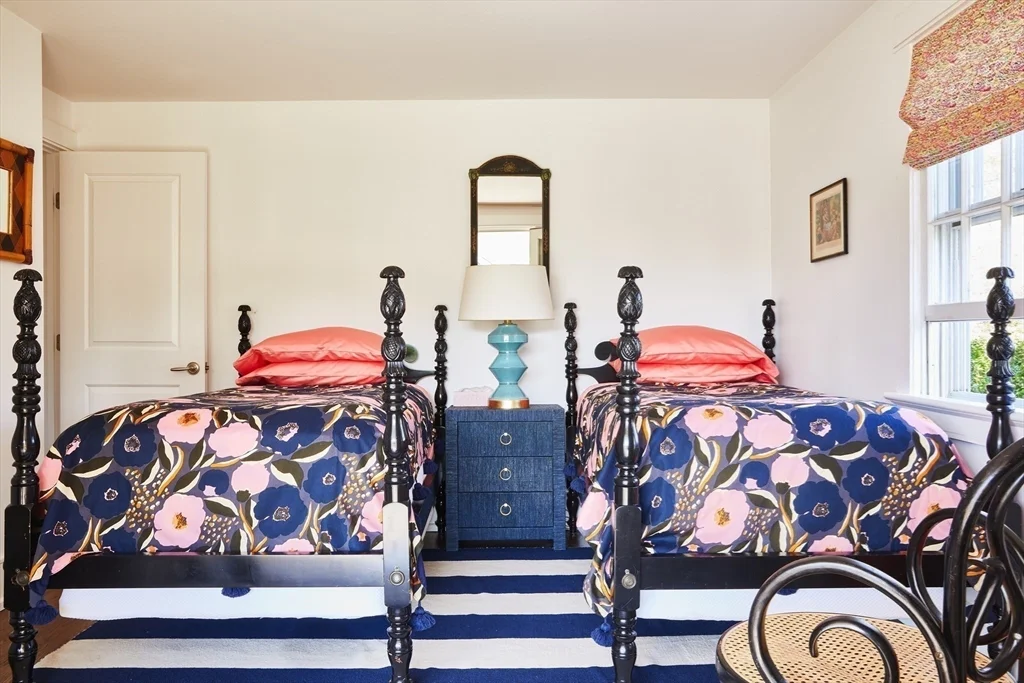 4 bed, 3 bath apartment for rent at 66 Hulbert Ave, Nantucket — photo 21 of 38