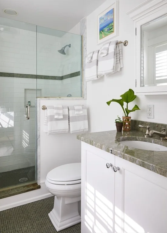 4 bed, 3 bath apartment for rent at 66 Hulbert Ave, Nantucket — photo 22 of 38