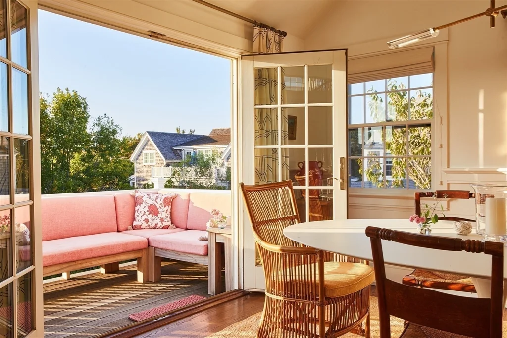 4 bed, 3 bath apartment for rent at 66 Hulbert Ave, Nantucket — photo 9 of 38