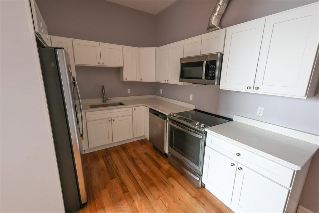 2 bed, 1 bath apartment for rent at 66 Main St Unit 2D, Taunton — photo 1 of 8