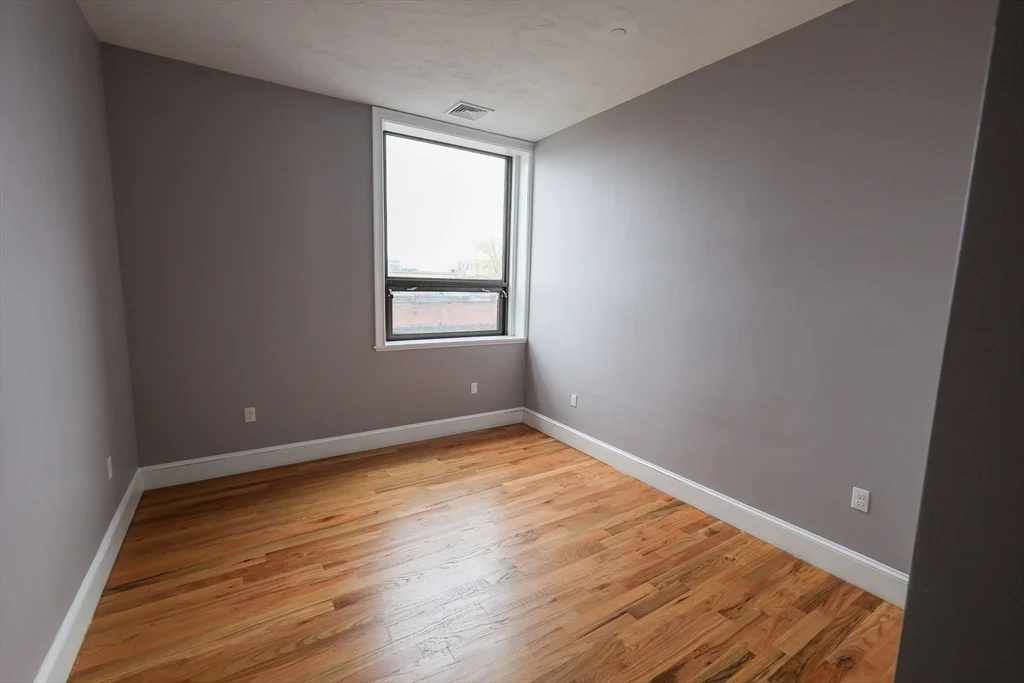2 bed, 1 bath apartment for rent at 66 Main St Unit 2D, Taunton — photo 6 of 8