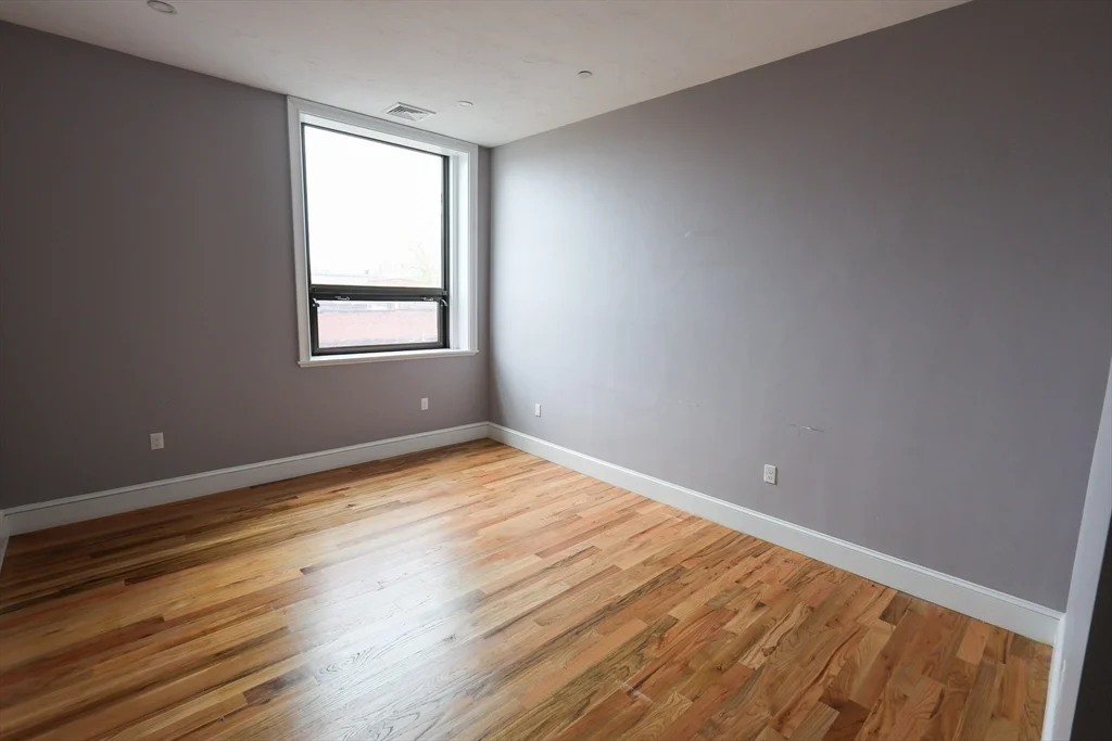 2 bed, 1 bath apartment for rent at 66 Main St Unit 2D, Taunton — photo 2 of 8