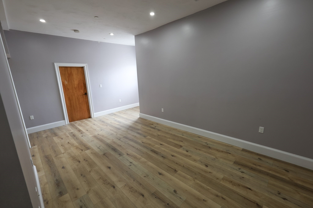 1 bed, 1 bath apartment for rent at 66 Main St Unit 3A, Taunton — photo 9 of 21