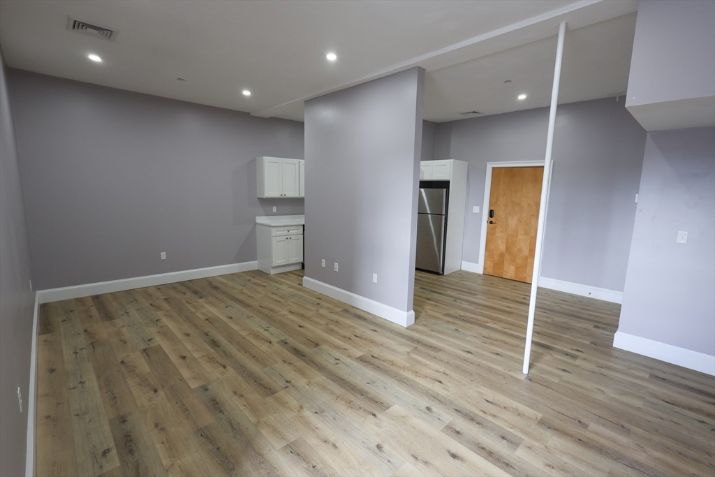 1 bed, 1 bath apartment for rent at 66 Main St Unit 3A, Taunton — photo 7 of 21