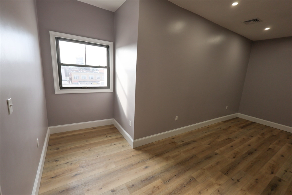 1 bed, 1 bath apartment for rent at 66 Main St Unit 3A, Taunton — photo 10 of 21