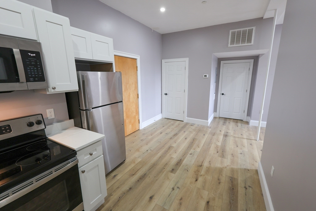 1 bed, 1 bath apartment for rent at 66 Main St Unit 3A, Taunton — photo 4 of 21