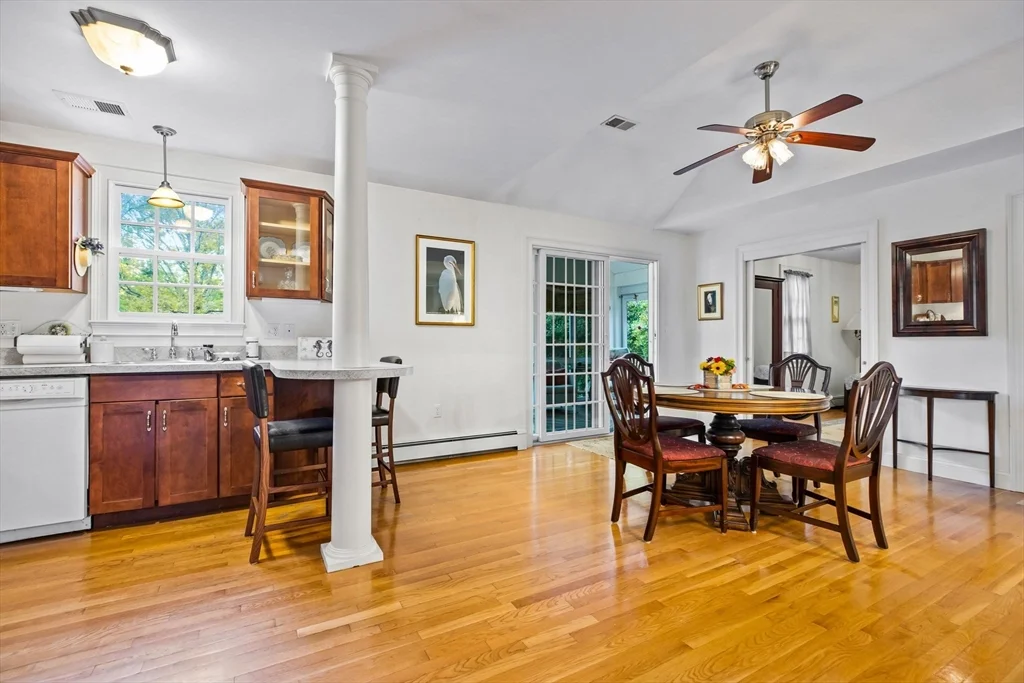3 bed, 2 bath apartment for rent at 66 Mann Lot Rd Unit R, Scituate — photo 4 of 23