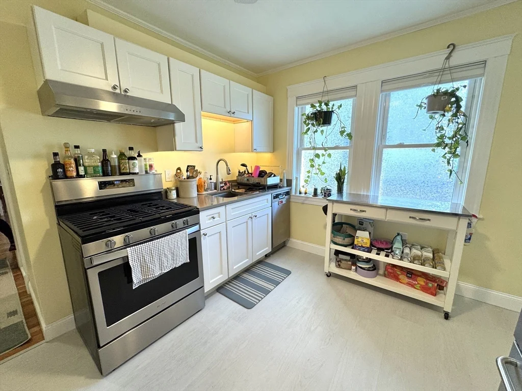 2 bed, 1 bath apartment for rent at 66 Marshall St Unit 1, Medford — photo 5 of 19