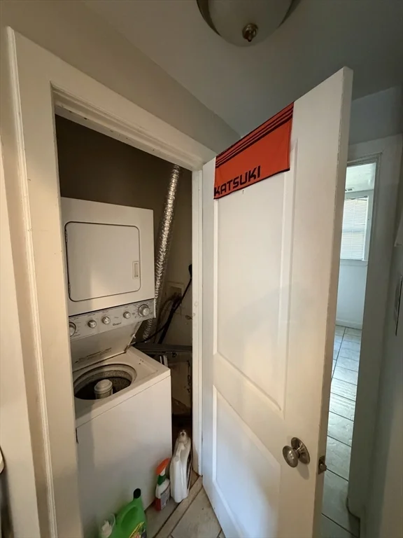 3 bed, 1 bath apartment for rent at 66 Mozart St Unit 2, Jamaica Plain — photo 4 of 9
