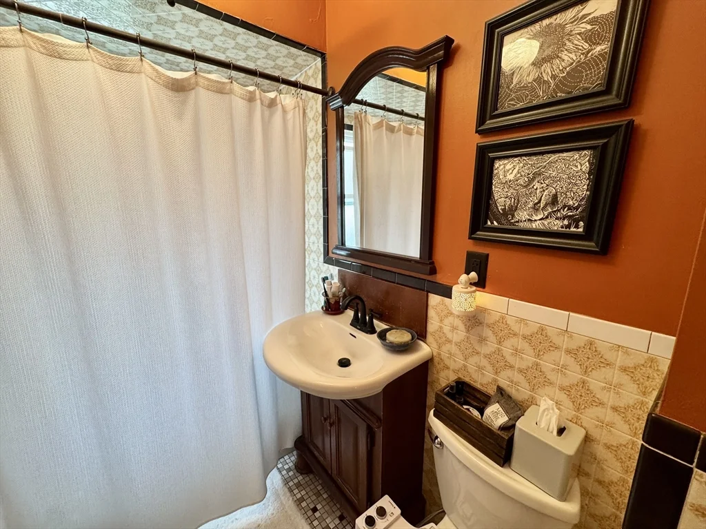 2 bed, 1 bath apartment for rent at 66 North St Unit 1, Somerville — photo 15 of 20