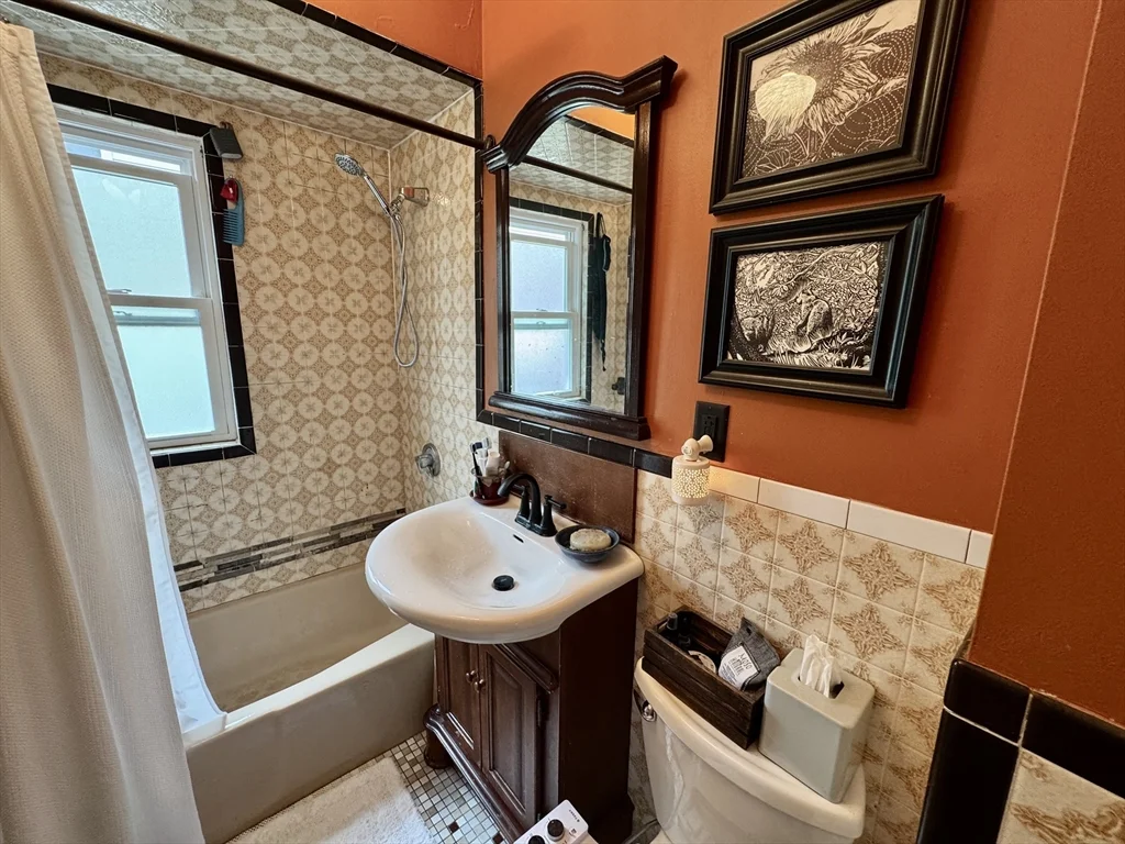 2 bed, 1 bath apartment for rent at 66 North St Unit 1, Somerville — photo 16 of 20
