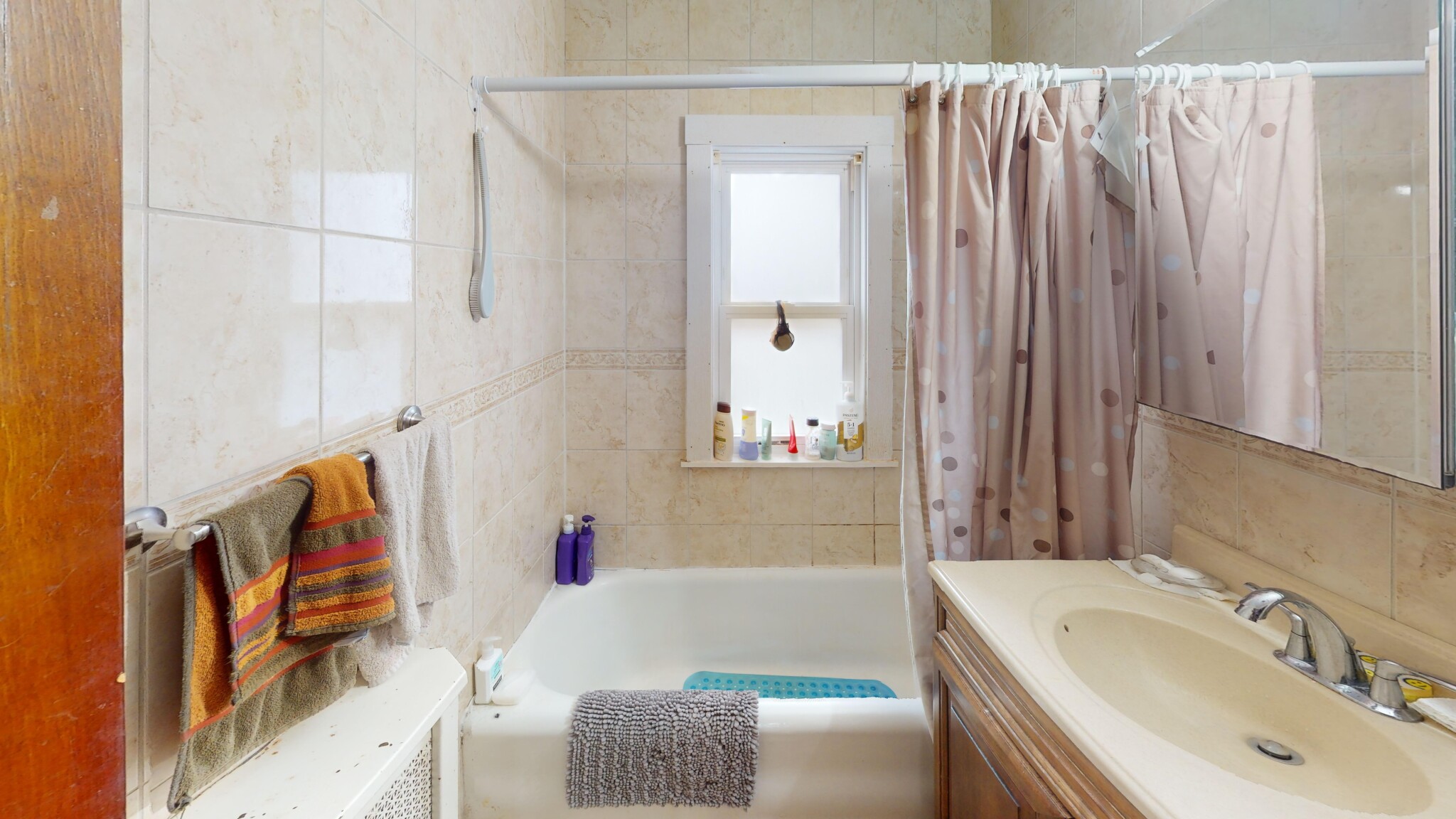 4 bed, 2 bath apartment for rent at 66 Nottinghill Rd Unit 2, Brighton — photo 9 of 19