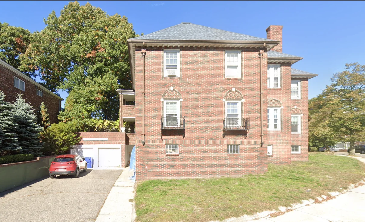 4 bed, 2 bath apartment for rent at 66 Nottinghill Rd Unit 2, Brighton — photo 18 of 19