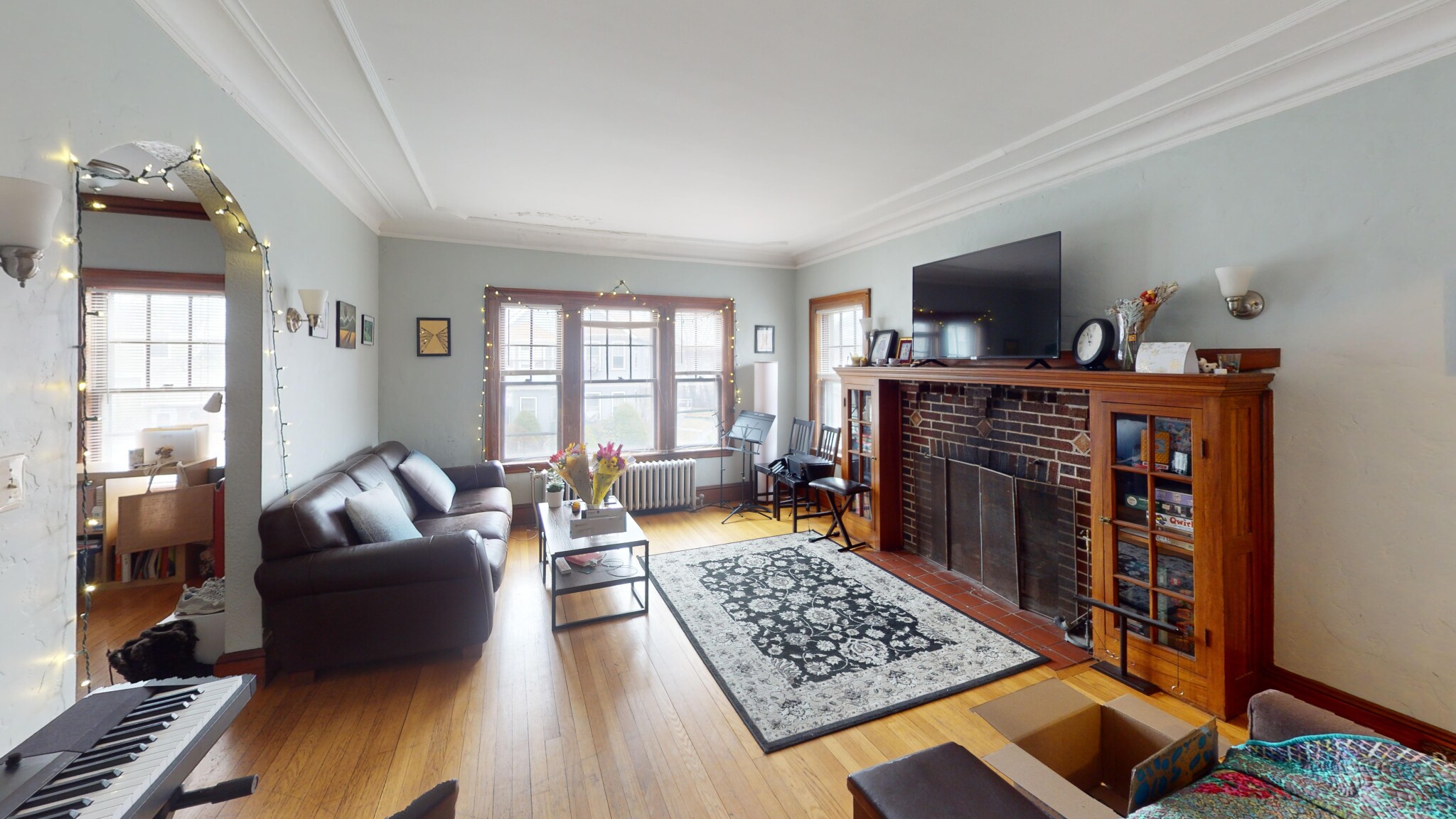 4 bed, 2 bath apartment for rent at 66 Nottinghill Rd Unit 2, Brighton — photo 2 of 19